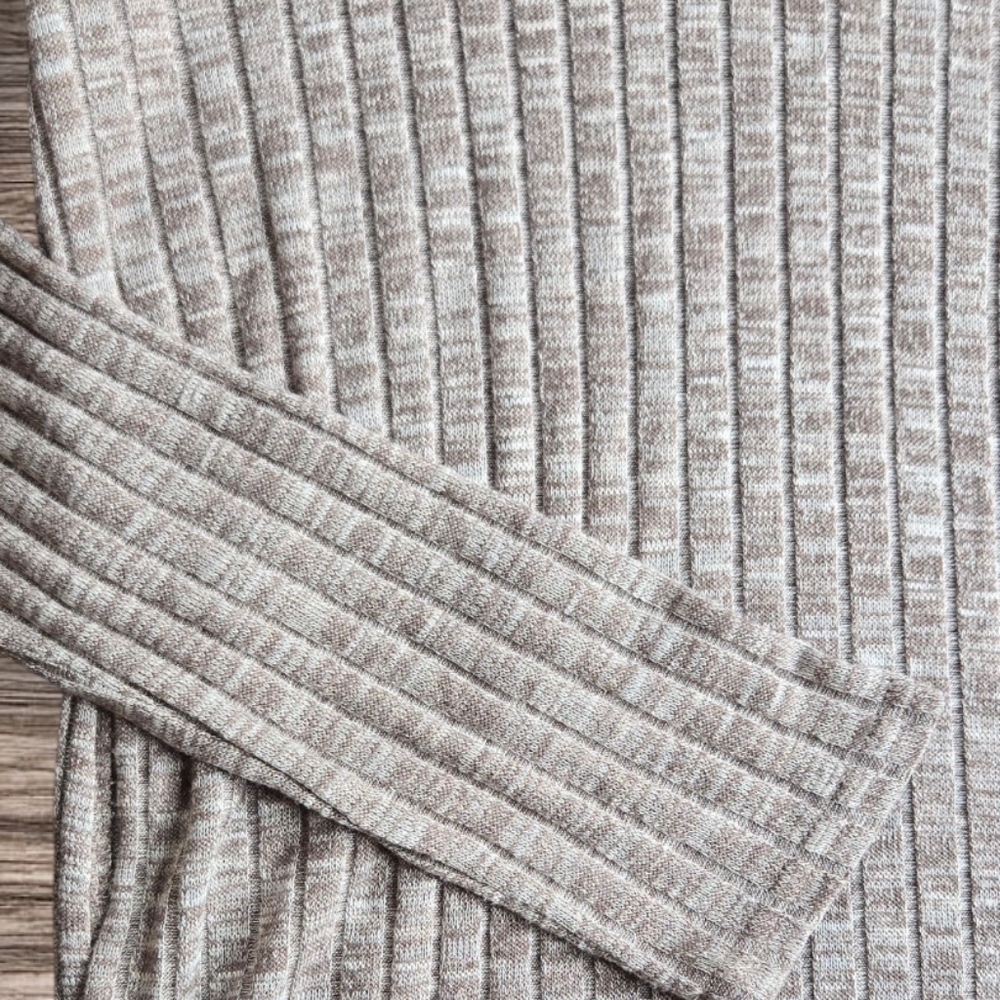 Marled Top - Picture 3 of 4